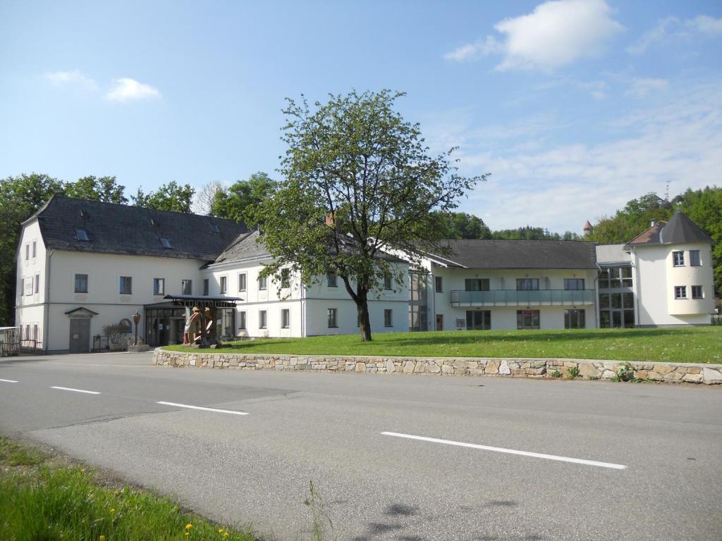 Gasthof Sturmmuehle Hotel Saxen Exterior photo